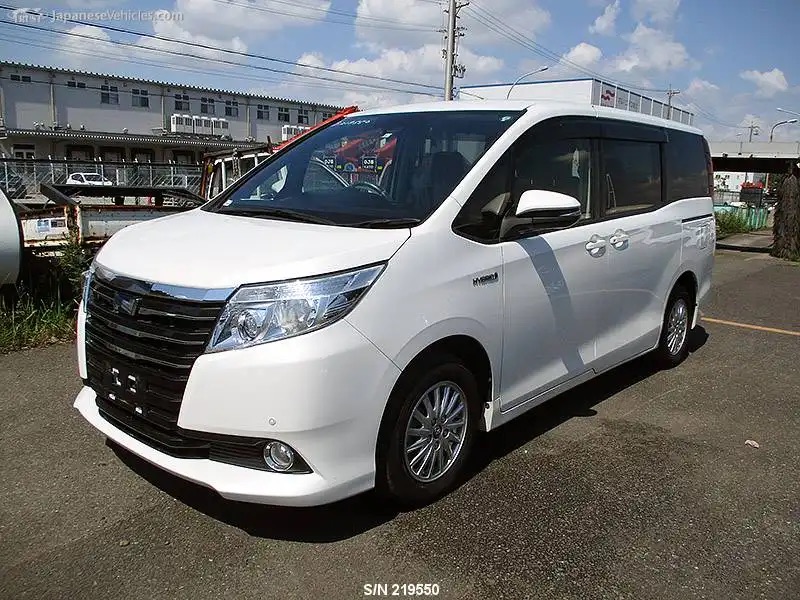 Toyota Noah Voxy
